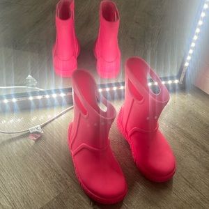 Toddler Ugg rain boots SIZE 8